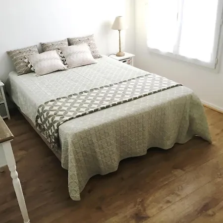 Superbe T3 Cadre Unique 7mn A Pied De La *