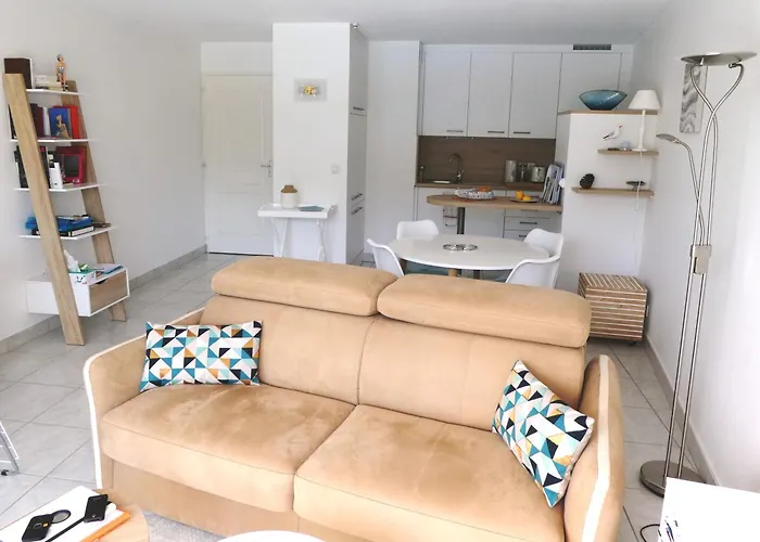 Superbe T3 Cadre Unique 7mn A Pied De La *