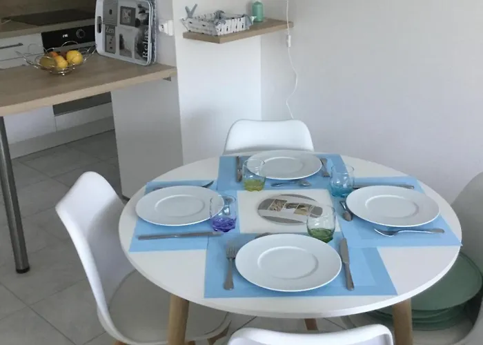 Superbe T3 Cadre Unique 7mn A Pied De La